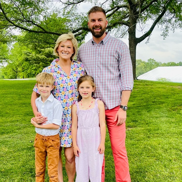 Meet Your Posher - Picture 4 of 4